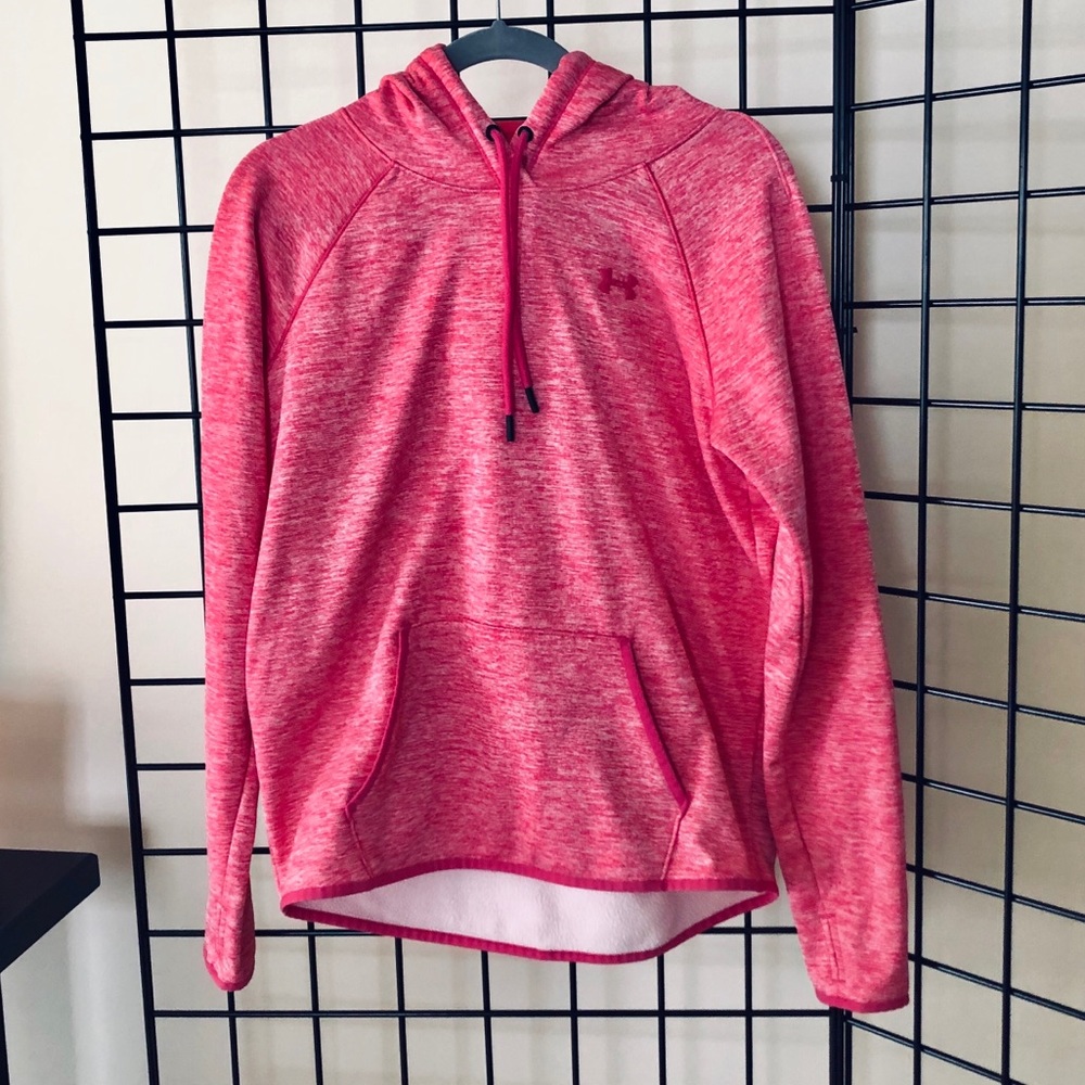 Under Armour Women’s Pullover. Pink. EUC. Medium.
